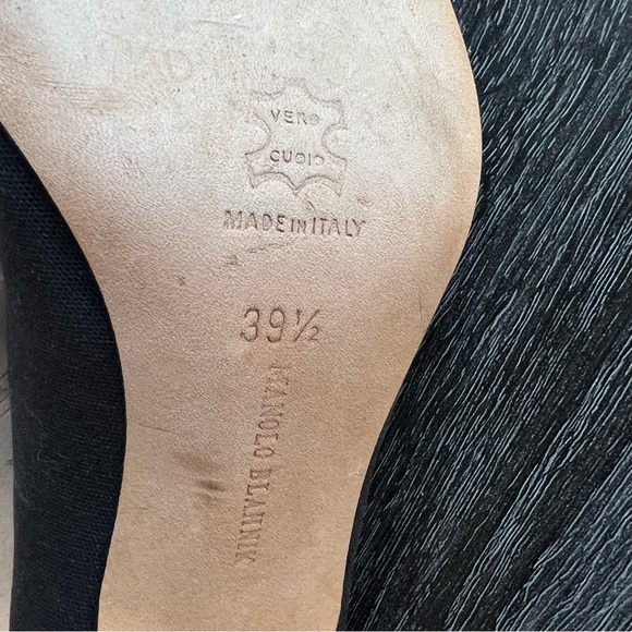 Manolo Blahik Charcoal Black Canvas Pointed Toe Heels EU39.5 - Picture 10 of 11